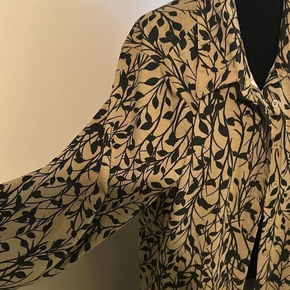 Lularoe 2Xl long button down cardigan  E - Picture 4 of 10